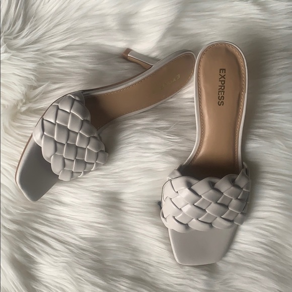 Quilted slide heel sandals NWT/NVW - Picture 4 of 7